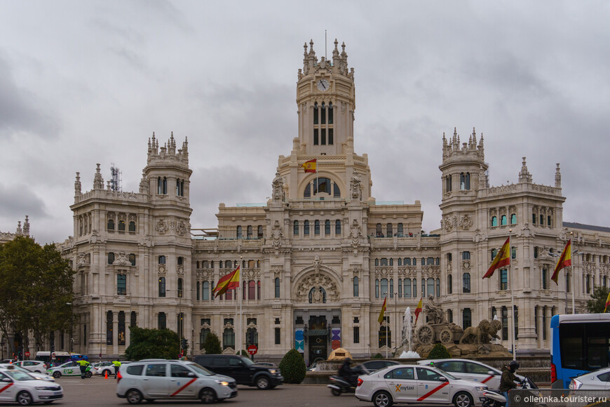 Дворец Сибелес в Мадриде