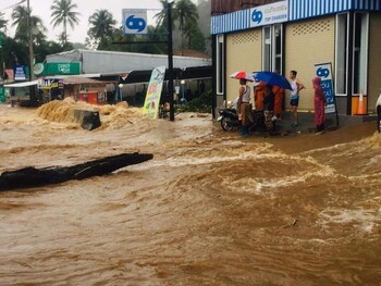Тайский остров Ко Чанг пострадал от наводнения (ВИДЕО) 