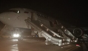 Самолёт Azur Аir совершил жёсткую посадку в Барнауле: 56 пострадавших 