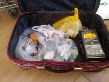 Туристы из РФ пытались вывезти из турецкого отеля чемодан еды
