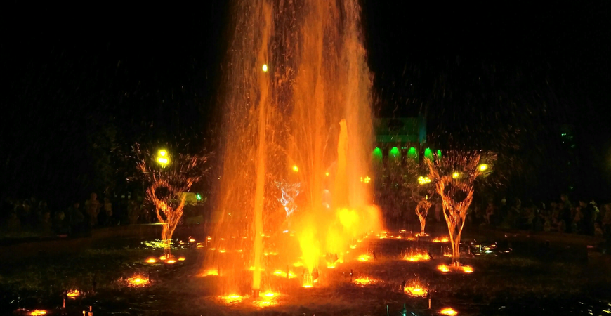 Поющий фонтан в Челябинске