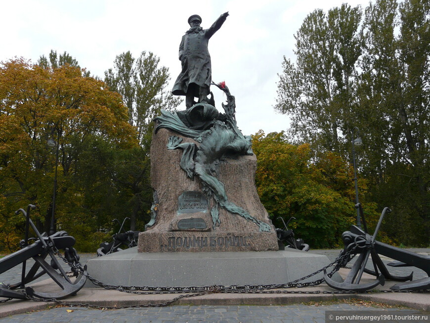 Монумент Помни войну в г. Кронштад, Фото Первухин С.М., 2009
