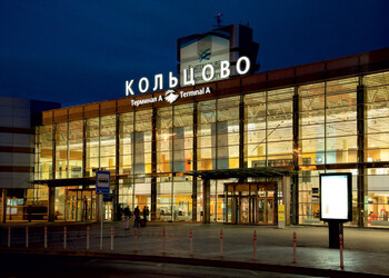 Аэропорт Екатеринбурга возобновил работу после ЧП с Ан-12: задержано 40 рейсов