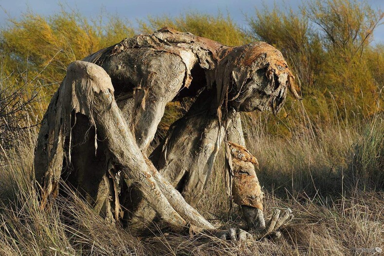 Персонажи «Ходячих мертвецов» оживают: скульптуры, которые могут присниться в самом страшном сне