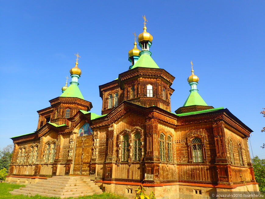 Православный собор города Каракола (Пржевальска)