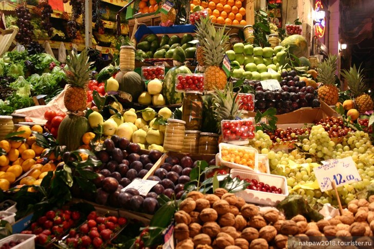 Рынок в Абу- Даби — Al Mina