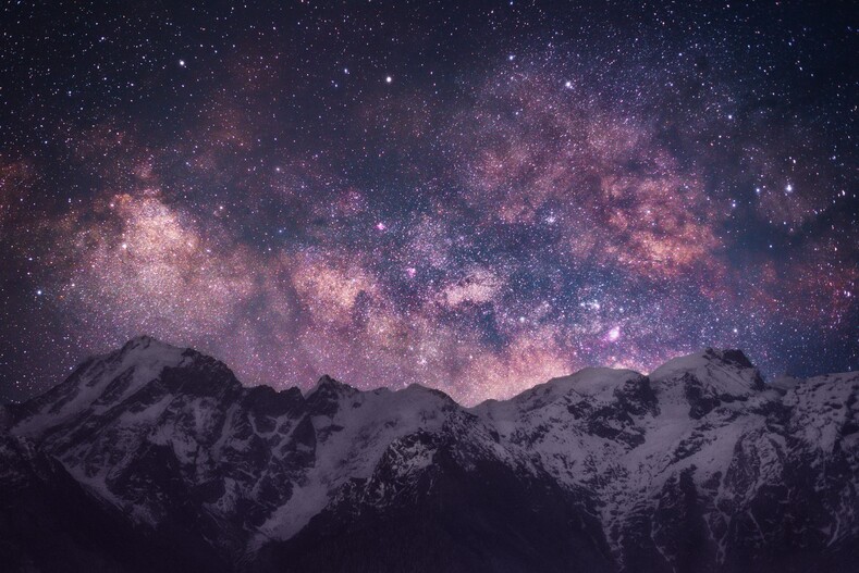 В погоне за звездами: 10 фото ночного неба от путешественника-романтика (такого в городе точно не увидишь)