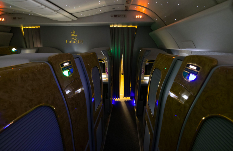 Каково это - лететь первым классом? На примере первого класса одной из лучших авиакомпаний мира Emirates