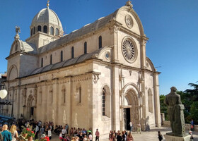 Кафедральный собор в хорватском Шибенике — объект Всемирного наследия ЮНЕСКО