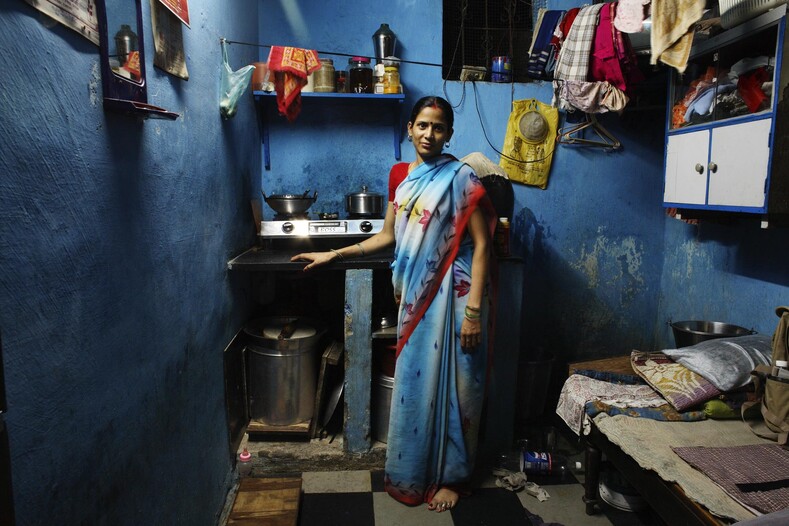 13 душещипательных фото из индийских трущоб: жизнь среди бедствий и полнейшей нищеты