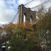 Бру́клинский мост (англ. Brooklyn Bridge) — один из старейших висячих мостов в США, его длина составляет 1825 м.
