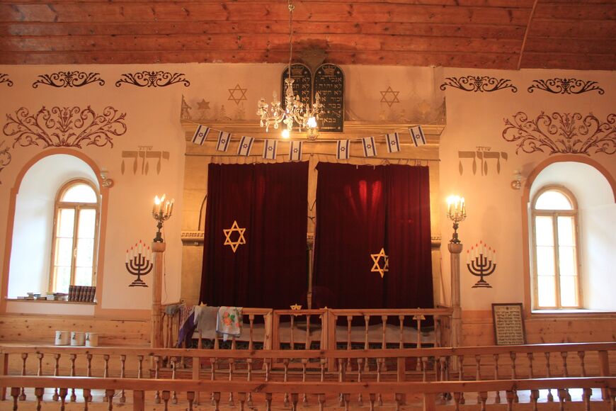 Внутри Новой синагоги
