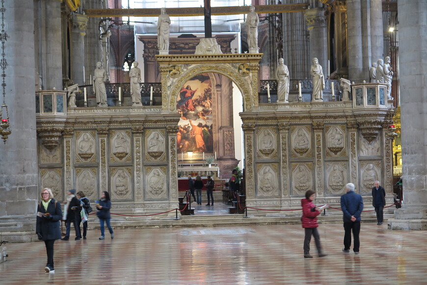 Вознесение Марии, церковь Санта-Мария Глориоза деи Фрари