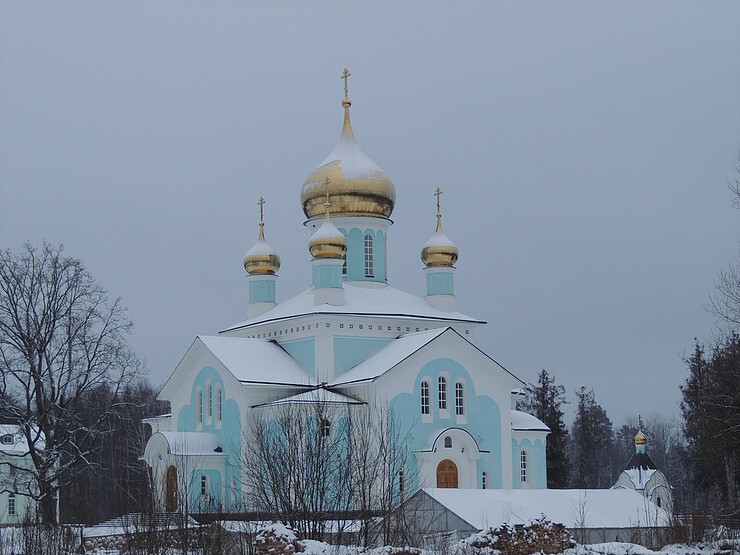 Благовещенский собор (1673 году, восстановлен в 2010 году).