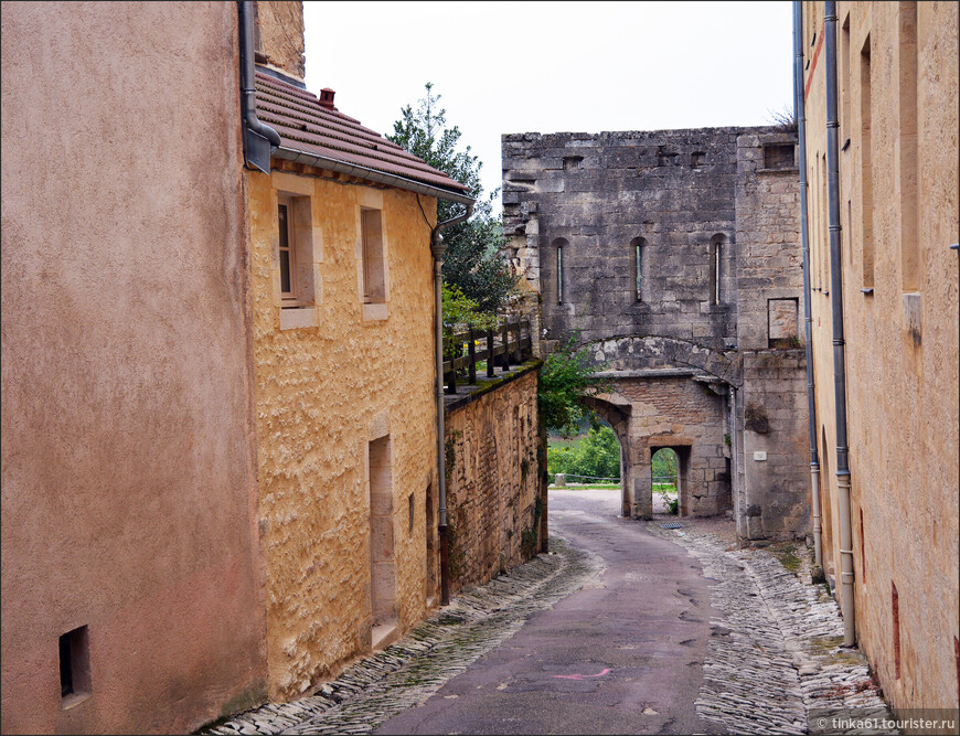 Из цикла Маленькая Бургундия — Флавиньи-сюр-Озрен и Аббатство Фонтене