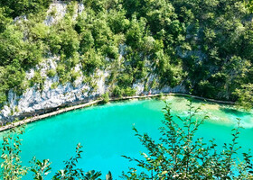 Плитвицкие озера — must see Хорватии и объект Всемирного наследия ЮНЕСКО