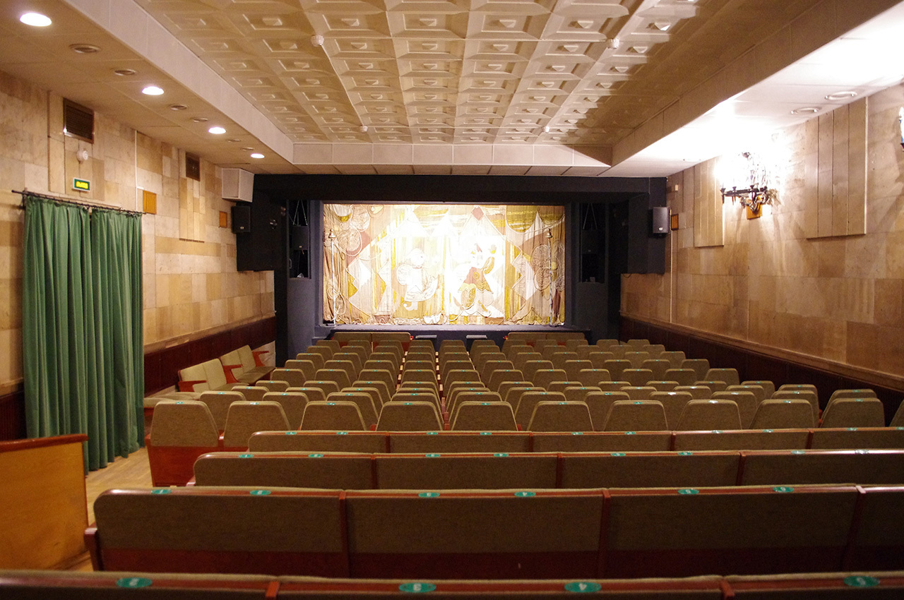 Театр сказки зал