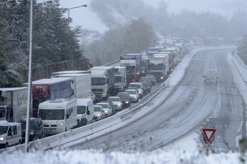 На юго-восток Франции обрушились снегопады 