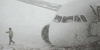 В Приморье отменены авиарейсы из-за снегопада