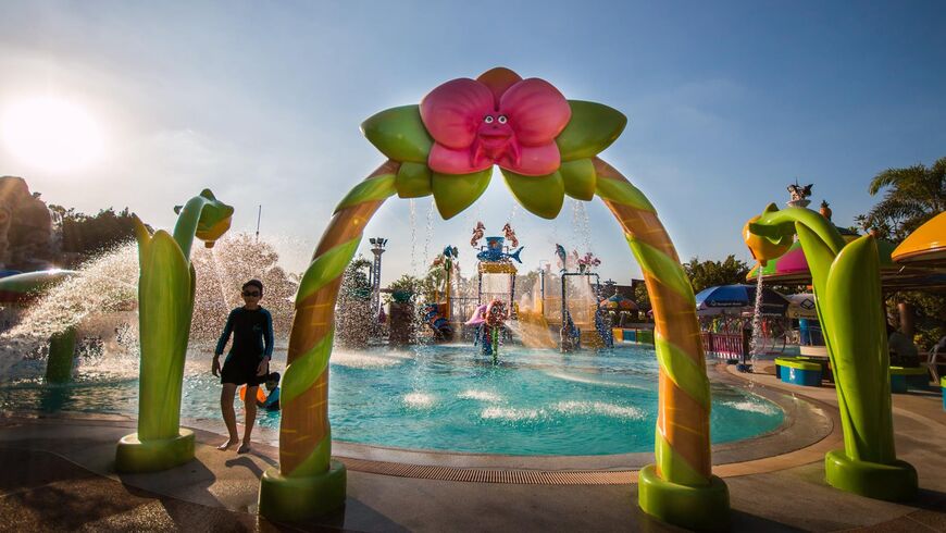 Аквапарк Fantasia Lagoon в Нонтабури