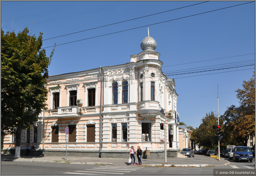 Городской особняк купца А.В. Мими (конец 1870-х), с 1912 года здесь была детская больница.