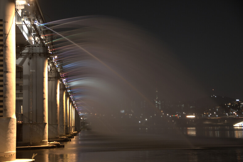Сеул, радужный мост