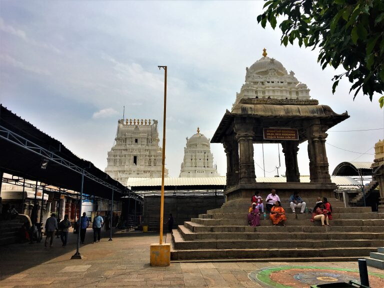 Места силы Южной Индии и обретение гармонии: храм Калахасти