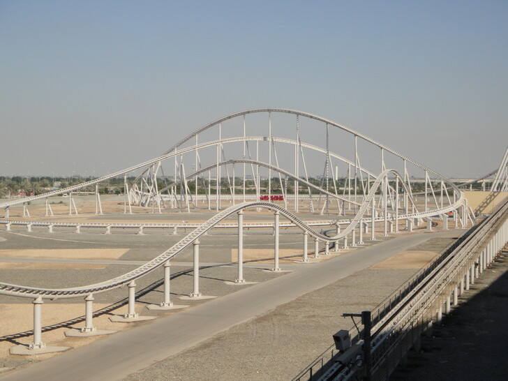 Парк «Ferrari World»