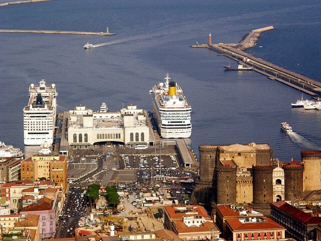 Круизный порт Неаполь