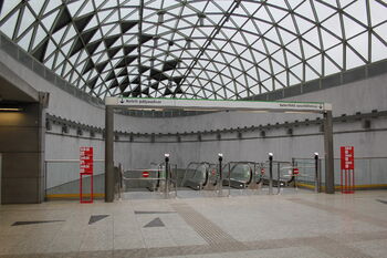 Станция метро Keleti pályaudvar