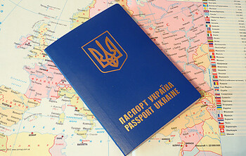 Украинцы смогут въехать в Россию только по загранпаспортам