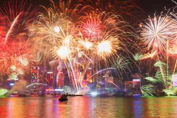 В Гонконге отменили новогодний салют 