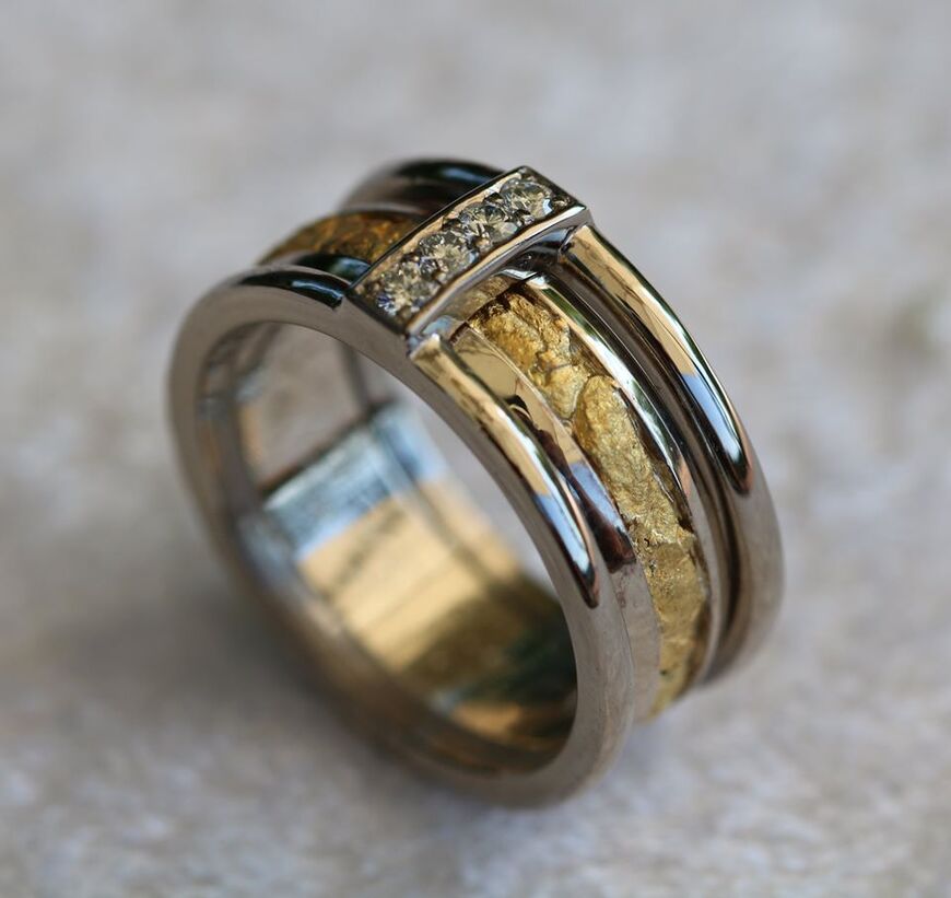 Кольцо с лапландскими золотыми самородками