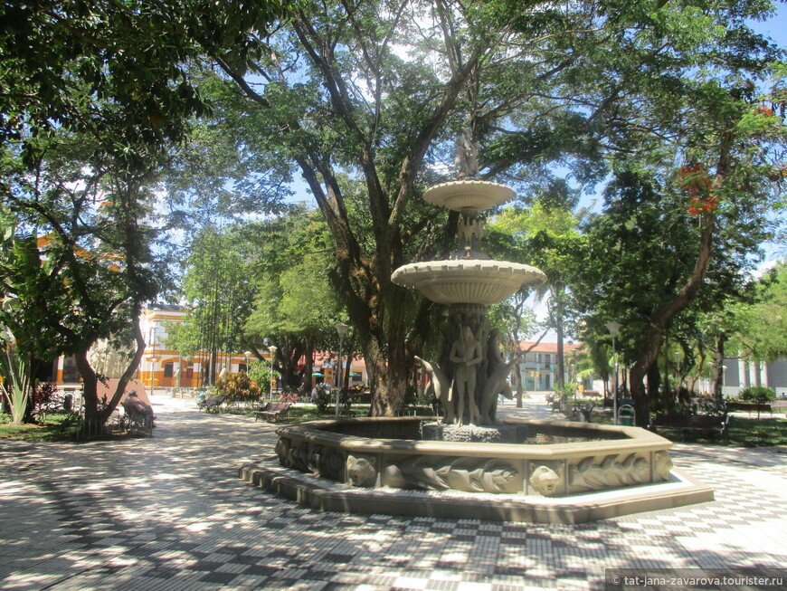 Plaza Principal Jose Ballivian 