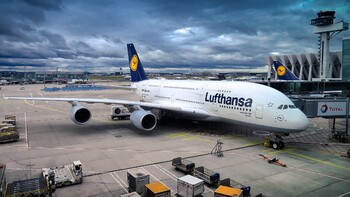 Бортпроводники Lufthansa планируют до конца года провести забастовку
