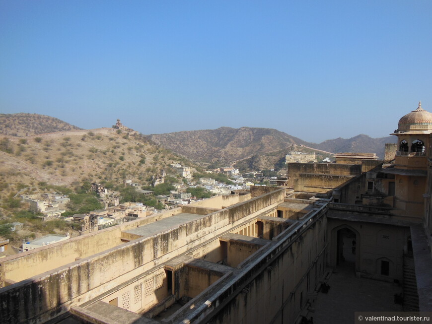 Индия - страна красивых храмов и древних фортов
