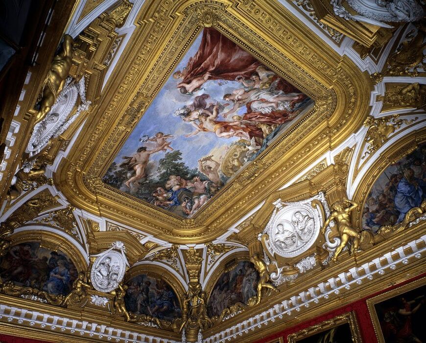 Роспись потолка в зале Венеры