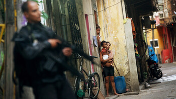 Турист пострадал при ограблении в фавелах Рио-де-Жанейро 