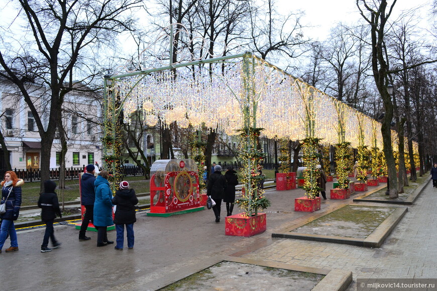 Москва новогодняя без снега