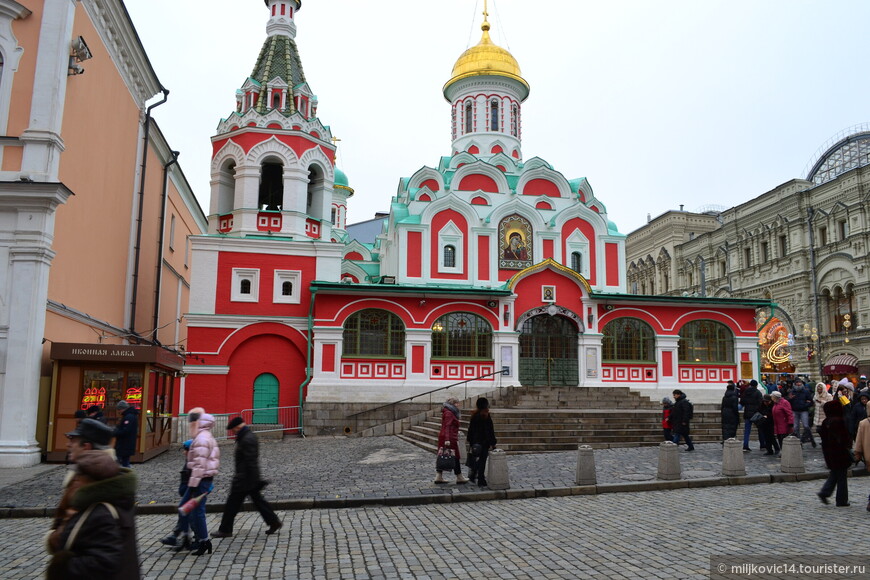 Москва новогодняя без снега