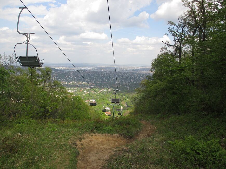 Канатная дорога «Либего» на гору Янош
