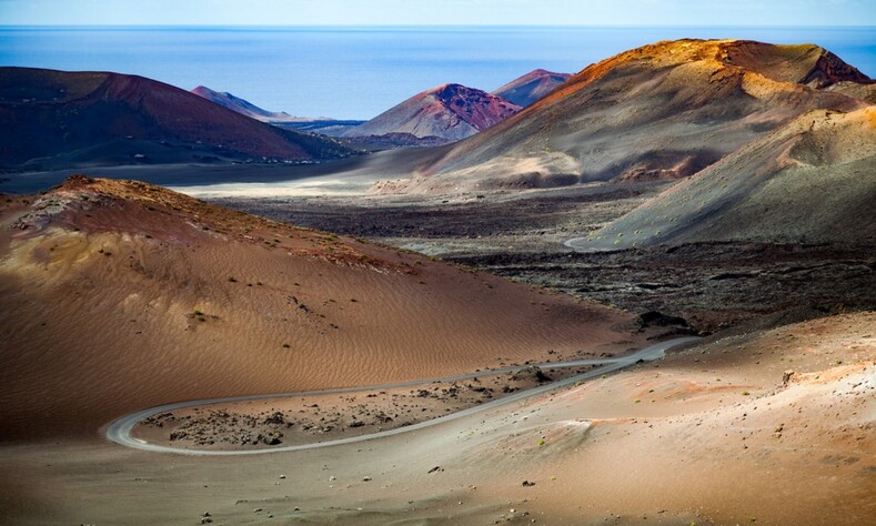 Путешествие на Марс: Лансароте — остров, побывав на котором, можно почувствовать себя на другой планете