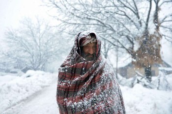 Не менее 100 человек погибли в Пакистане из-за сильных снегопадов