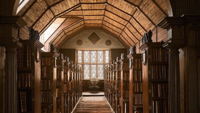 Библиотека Мёртон колледжа, построенная в 14 веке (1373-8 гг.) Уильямом Хамбервиллом.