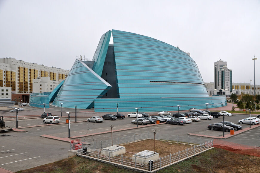 Здание ЦКЗ «Казахстан»