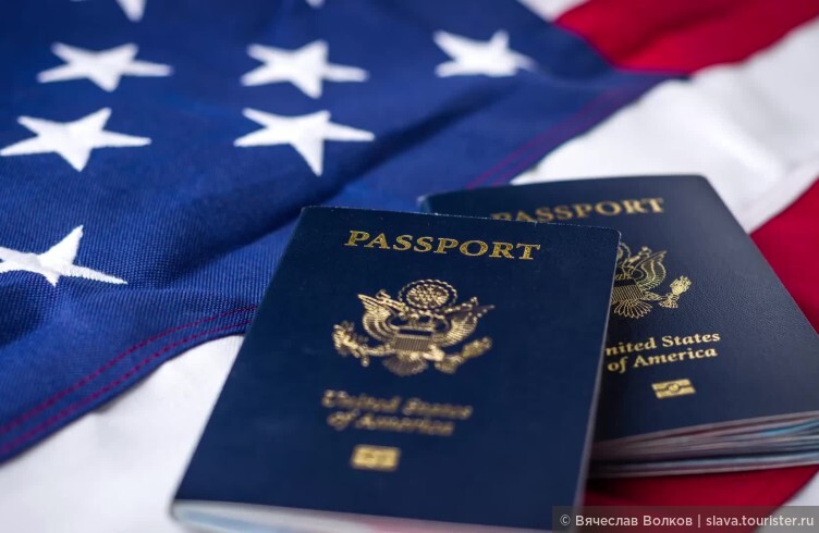 Вот так выглядит паспорт гражданина США
http://blog.sharff.com.ua