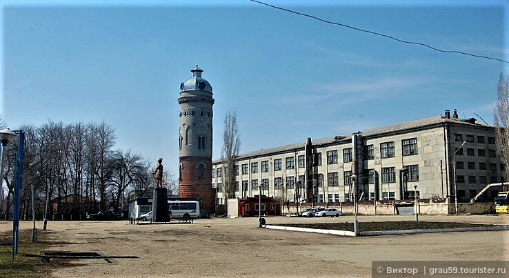 Старший брат Санкт-Петербурга 