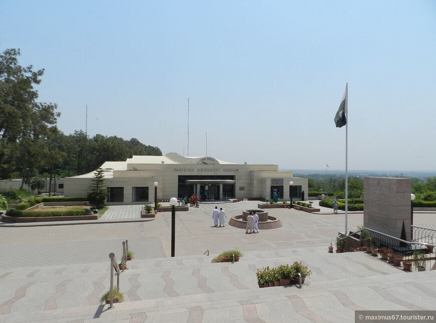 Пакистан. Ч - 14. Музей Пакистанский монумент
