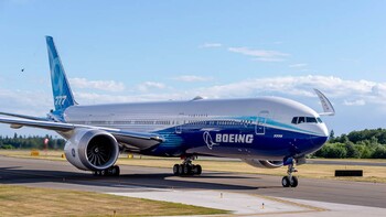 Первый полёт совершил новый лайнер Boeing 777X 