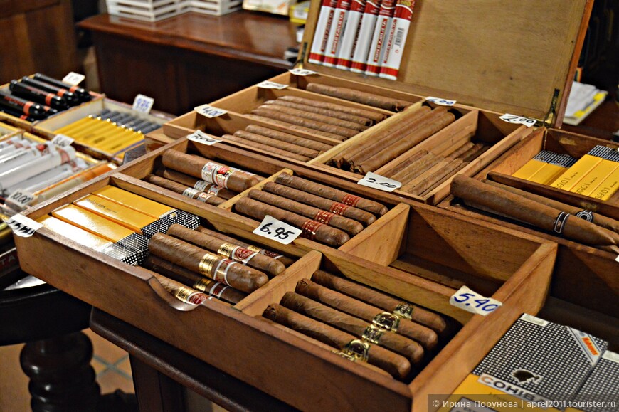 Фото из магазина сигар в Гаване